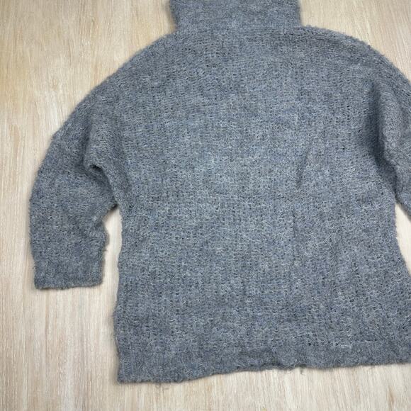 Free People Gray Turtleneck Alpaca Academia Fuzzy Pullover Knit Sweater Small - Picture 13 of 16